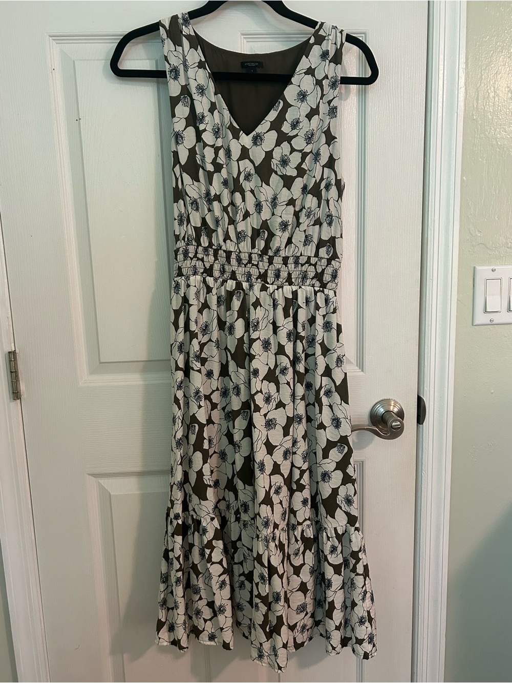 Ann Taylor Factory Olive & White Floral Tiered Midi Dress